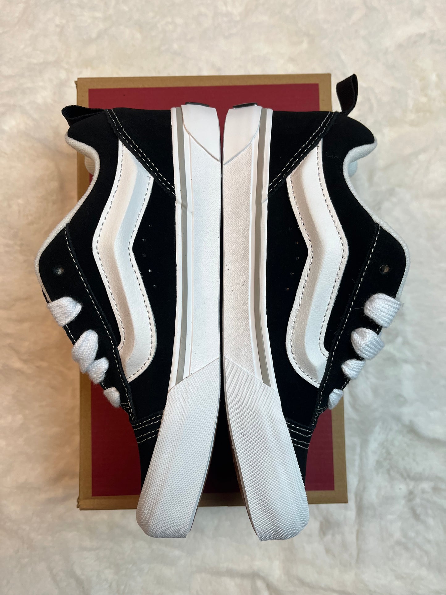 Vans Knu Skool Black White