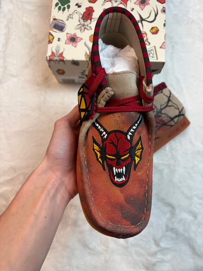 Clarks Boots en Nubuck Wallabee x Stranger Things