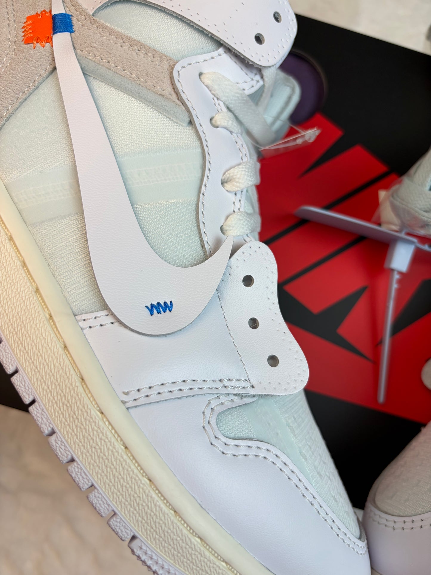 Jordan 1 High Off White Alaska