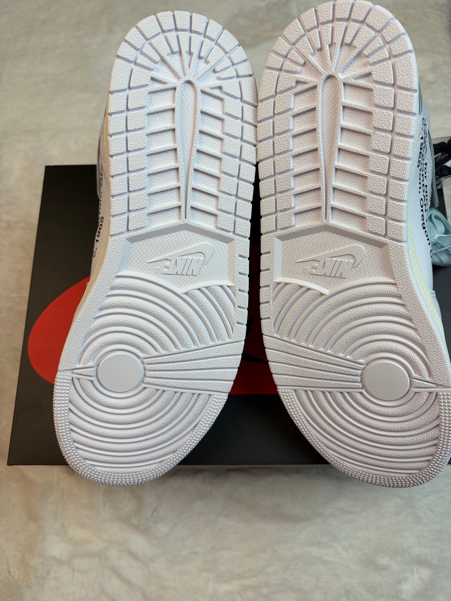Jordan 1 High Off White Alaska